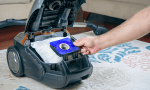 How to Empty a Vacuum Cleaner Without Dust