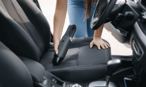 How to Use a Portable Vacuum Cleaner