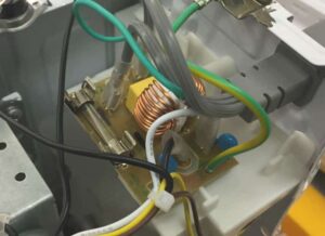 Do Microwave Ovens Have Fuses
