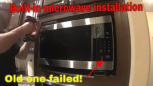 How to Remove a Built-In Microwave Oven